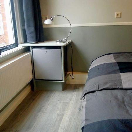 Aldo, Not For Parties, Not A Hotel, Room With Shared Bathroom, No Kitchen Amsterdam Bagian luar foto