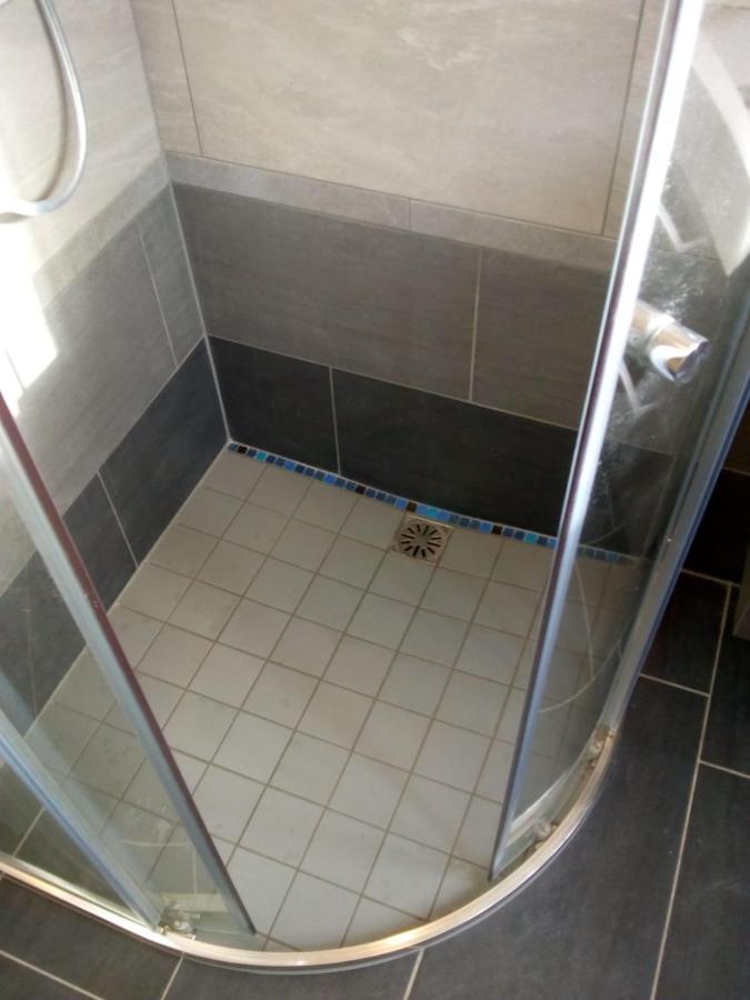 Aldo, Not For Parties, Not A Hotel, Room With Shared Bathroom, No Kitchen Amsterdam Bagian luar foto