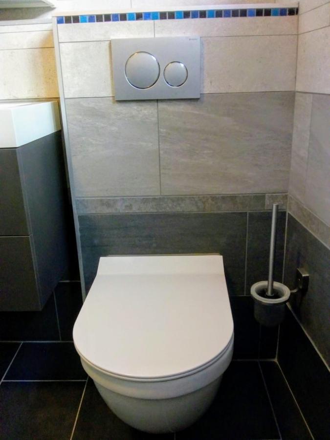 Aldo, Not For Parties, Not A Hotel, Room With Shared Bathroom, No Kitchen Amsterdam Bagian luar foto