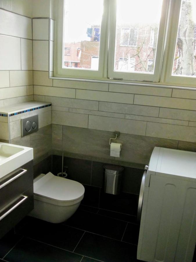Aldo, Not For Parties, Not A Hotel, Room With Shared Bathroom, No Kitchen Amsterdam Bagian luar foto