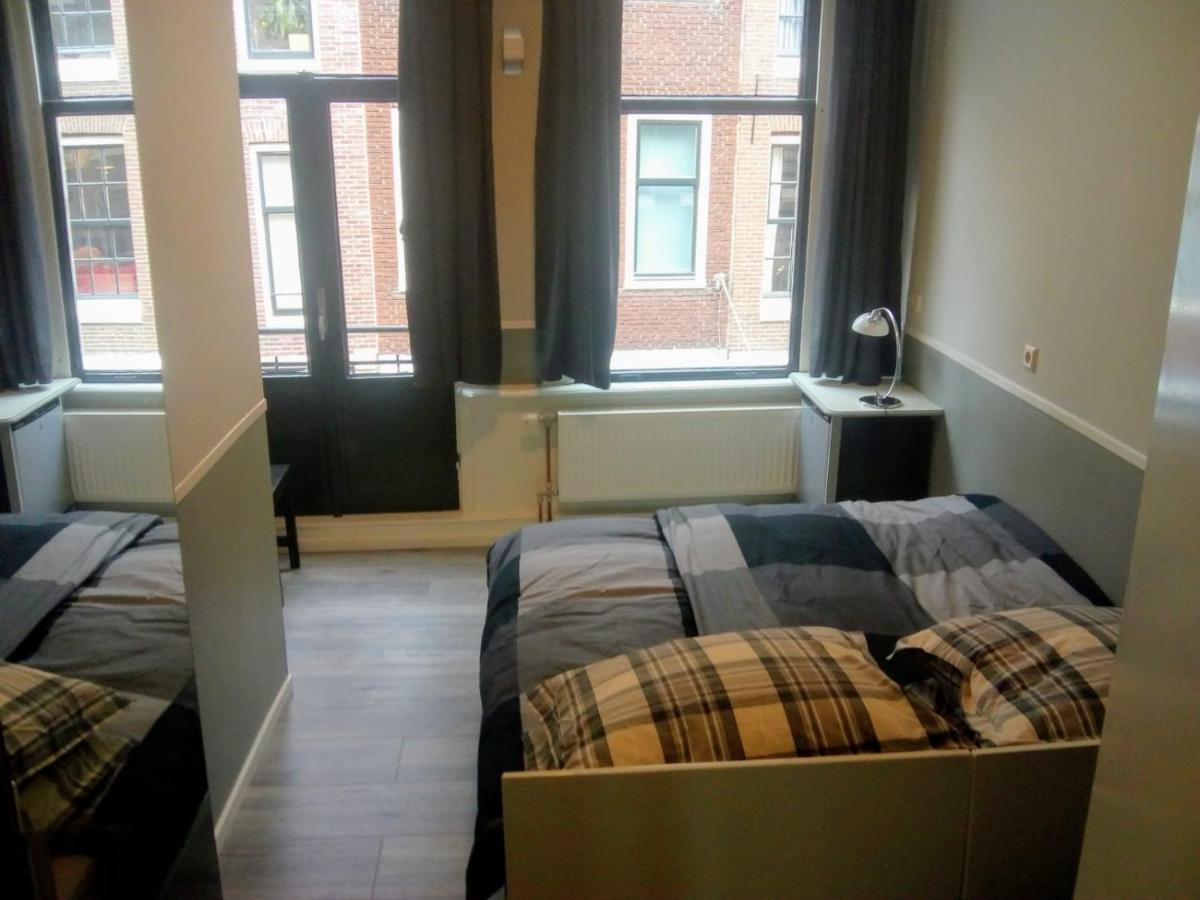 Aldo, Not For Parties, Not A Hotel, Room With Shared Bathroom, No Kitchen Amsterdam Bagian luar foto