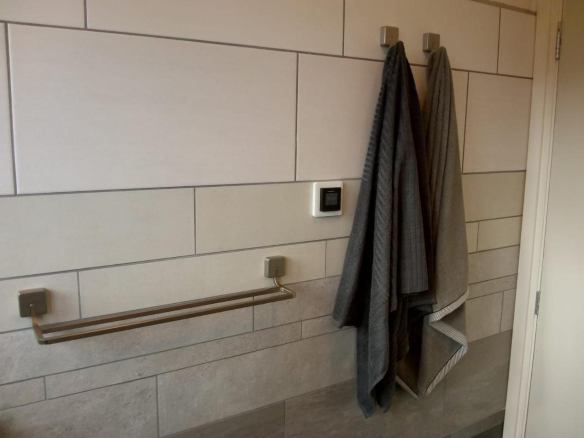Aldo, Not For Parties, Not A Hotel, Room With Shared Bathroom, No Kitchen Amsterdam Bagian luar foto