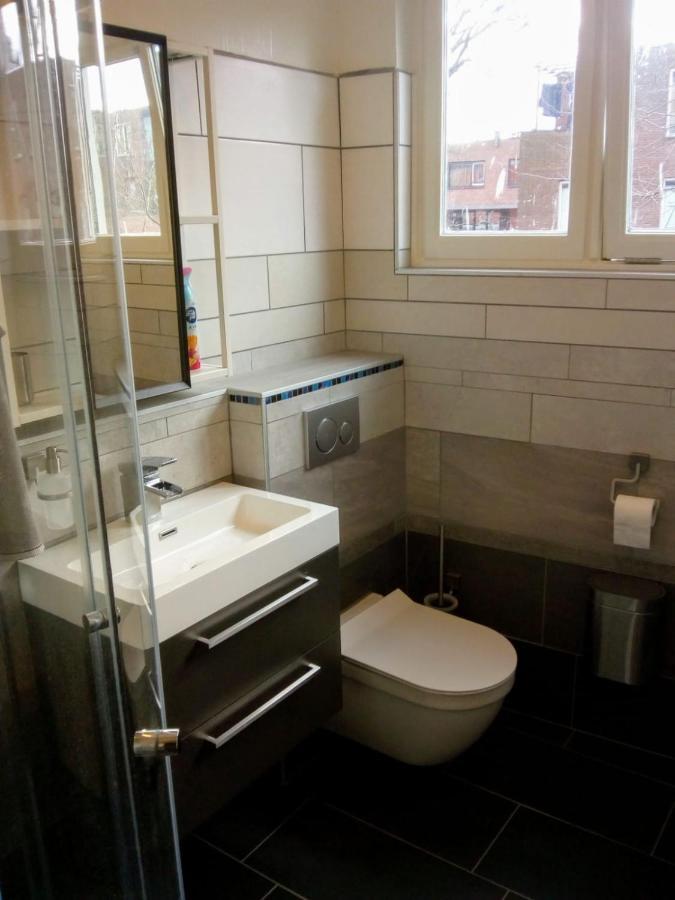 Aldo, Not For Parties, Not A Hotel, Room With Shared Bathroom, No Kitchen Amsterdam Bagian luar foto