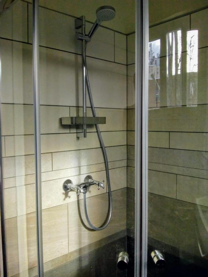 Aldo, Not For Parties, Not A Hotel, Room With Shared Bathroom, No Kitchen Amsterdam Bagian luar foto