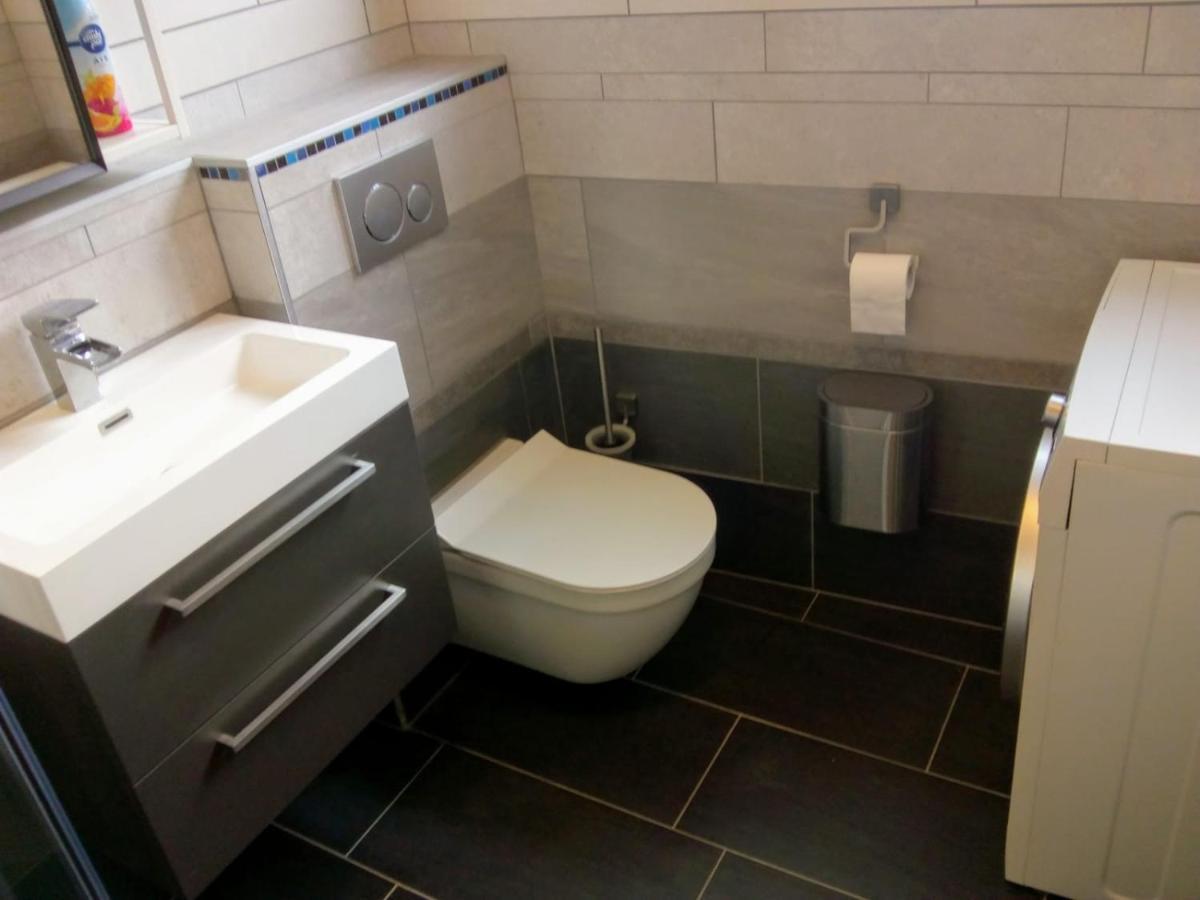 Aldo, Not For Parties, Not A Hotel, Room With Shared Bathroom, No Kitchen Amsterdam Bagian luar foto